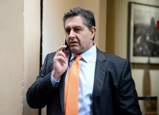 Centrodestra, Toti: Salvini premier in pectore, M5S-Lega smussino angoli