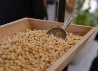 Consumi, boom di noci e mandorle: vendite raddoppiate per antichi superfood