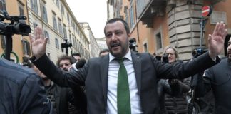 Ue, scontro tra Francia e Italia: Salvini non ci sta