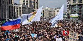Le proteste per il blocco di Telegram