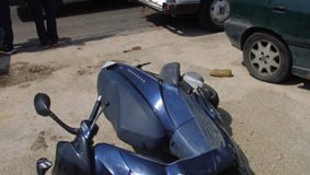 Motorino Incidente scooter a terra copia