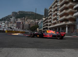 F1, Gp Monaco: pole Ricciardo davanti a Vettel e Hamilton