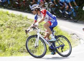 Ciclismo, Giro d’Italia: Pinot in ospedale è costretto al ritiro