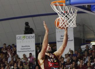 Basket, playoff Scudetto: Venezia-Trento 80-77, serie sull’1-1