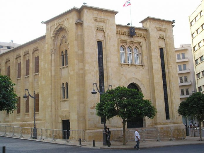 Libano al voto per il rinnovo del parlamento