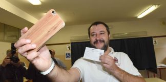 Matteo Salvini all'esame gazebo