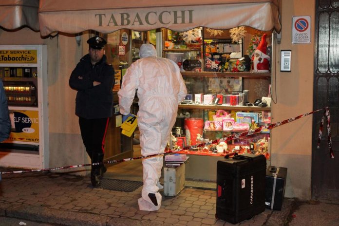 Tabaccaio ucciso a Asti nel 2014