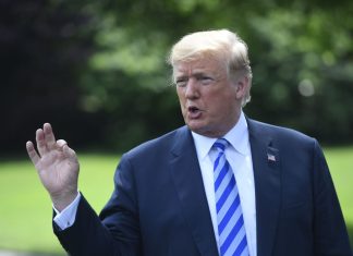 Annullata da Trump la visita degli Eagles alla Casa Bianca dopo la protesta sull’inno