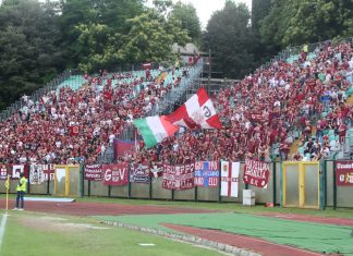 Calcio, invasione di campo dopo Siena-Reggiana: indaga la polizia