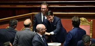 Conte incassa la fiducia