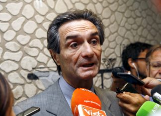Lombardia, presidente Fontana visita l’ospedale di Cantù
