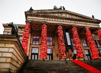 Migranti, migliaia in corteo in Germania: salvare persone nel Mediterraneo