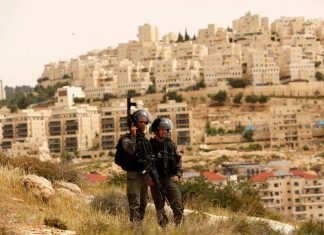 Ahed Tamimi è libera, è l’icona della lotta palestinese: rilasciati i 2 street artist italiani