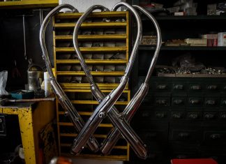 Salerno, il titolare di un’officina ucciso da colpi di pistola: omicidio dopo la lite