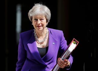 Regno Unito, May: Caso ‘sostanza ignota’ trattato con massima serietà