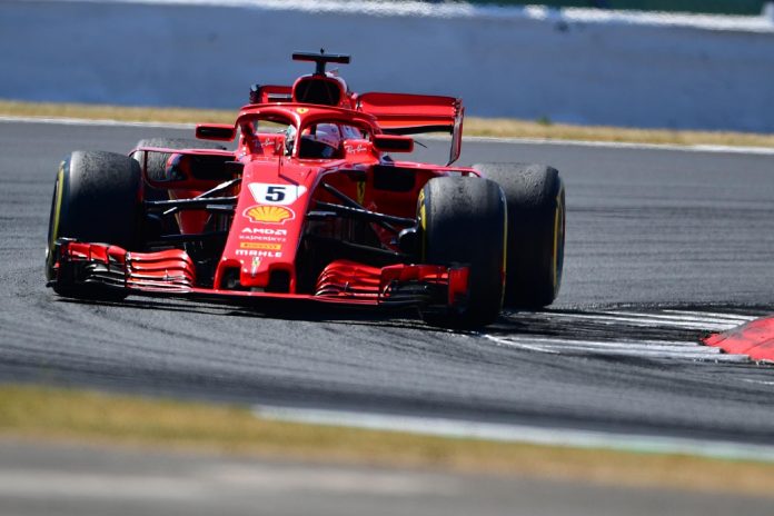 Vettel trionfa in Gran Bretagna