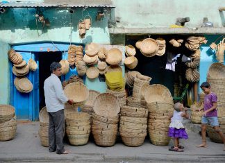 India, bambina 11 anni stuprata per settimane: arrestati 17 uomini