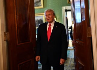 Usa, New York Times: esiste audio Trump su pagamento a ex playmate