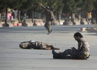 Pakistan: nel giorno delle elezioni un kamikaze si è fatto saltare in aria