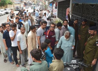 Pakistan, caos e denunce dopo il voto: in testa l’ex giocatore di cricket Khan