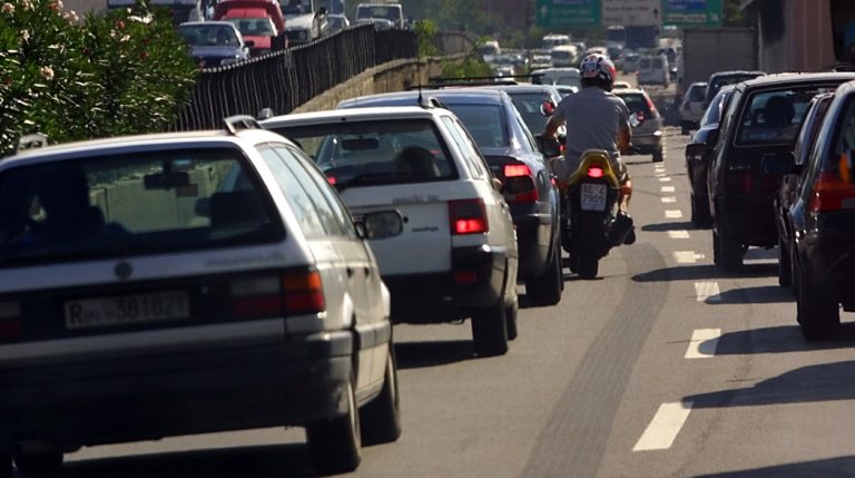 Esodo, viabilità in Italia: traffico da Nord a Sud su strade e autostrade