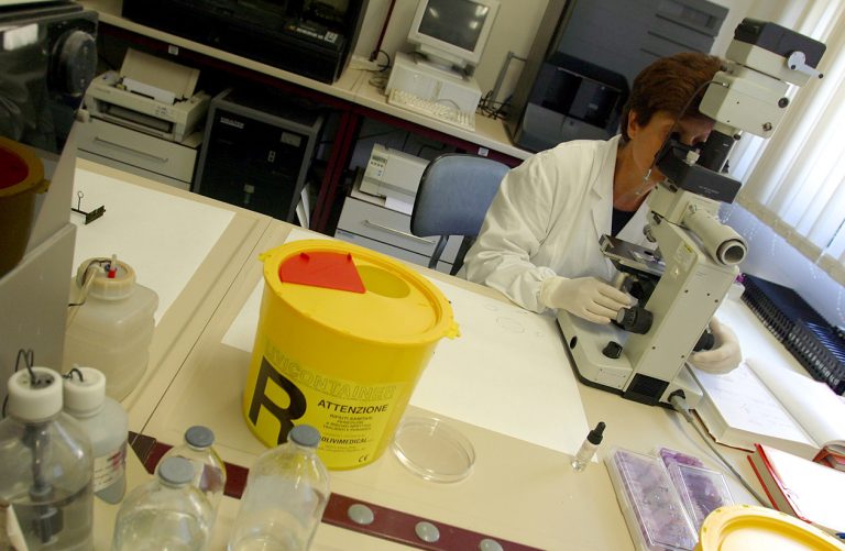 Lombardia, salute: stanziati 2,8 milioni per la ricerca sull’artrite cronica