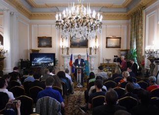 Russia, una sospetta spia lavorò per anni nell’ambasciata Usa a Mosca