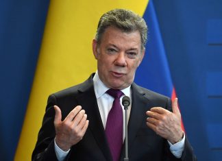 Migranti, stretta dell’Ecuador: migliaia di venezuelani bloccati in Colombia