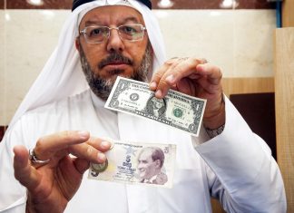 Turchia, Erdogan: crollo moneta è complotto politico, lo supereremo