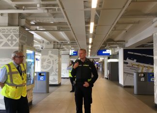 Amsterdam, attacco con coltello: feriti, non escluso terrorismo