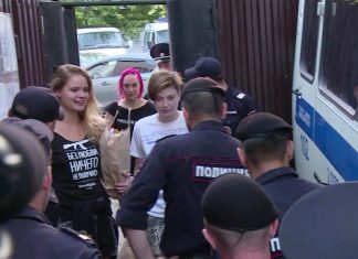 Russia, familiari di attivista Pussy Riot: “Avvelenato, resta grave”