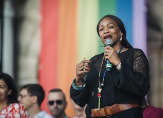 Francia, la ministra dello Sport Flessel si dimette: “Motivi personali”