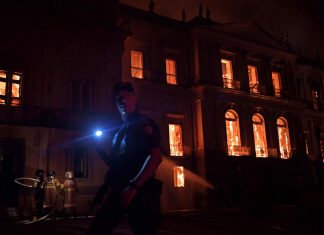 Brasile, domato l’incendio al Museo nazionale a Rio