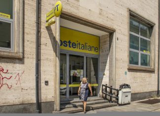 Firenze, rapina ufficio postale a Pontassieve: tradito dai tatuaggi, arrestato.