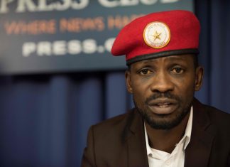 Uganda, rapper oppositore Bobi Wine torna dagli Usa: portato via da polizia