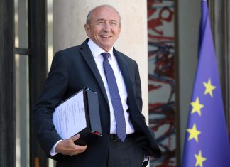 Migranti, Parigi: “In Ue servono procedure di espulsione più efficaci”