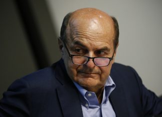 Lavoro, M5S: Pd difende precariato, dovrebbero vergognarsi