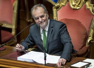 Migranti, Calderoli: “Francia che ci definiva vomitevoli ora chieda scusa”