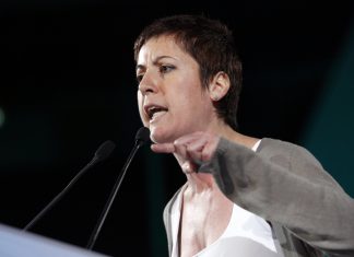 Scuola, Spicola (Pd): “Vogliono tagliare l’istruzione per tagliare il futuro”