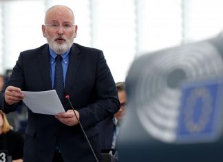 Romania, si chiude oggi il referendum contro matrimoni gay