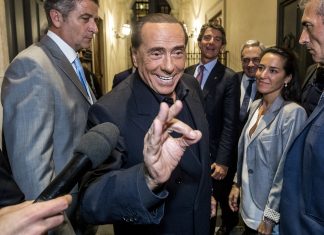 FI, Berlusconi a Cappellacci: trovare sintesi in Sardegna