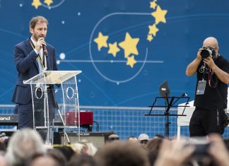 M5S, Casaleggio: Rousseau non è perfetto ma è un inizio, siamo pionieri