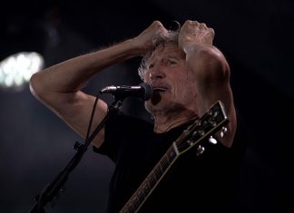 Brasile, Roger Waters contro Bolsonaro: “Resistere al fascismo”