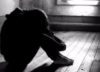 Roma, 17enne segregata dai genitori in casa perché omosessuale