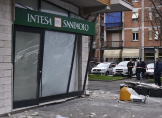 Reggio Emilia, carabinieri arrestano lo ‘specialista’ dei bancomat