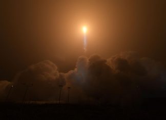 Spazio, sonda InSight atterra su Marte e invia la prima foto