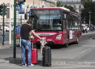 Roma, controlli antiborseggio su bus: 3 arresti e una denuncia in poche ore