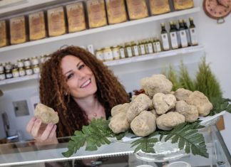 Maltempo, Coldiretti: -30% il prezzo tartufo, corsa agli acquisti