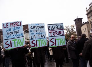 Tav, la protesta di Torino non “scuote” il governo ma apre al dialogo con il sindaco Appendino