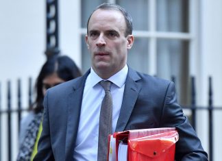 Si dimette il ministro britannico per la Brexit Dominic Raab